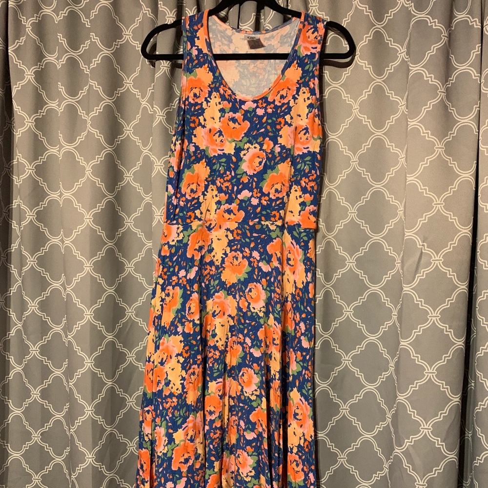 Medium Agnes and Dora sleeves dress with pockets